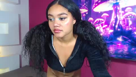 Snapshot of jasminerose7 chatting on 02/18/25, 12:37 Jasmine Rose online show from 02/18/25, 12:37