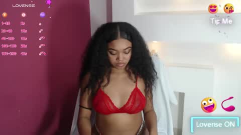 Snapshot of jasminerose7 chatting on 03/07/25, 01:40 Jasmine Rose online show from 03/07/25, 01:40