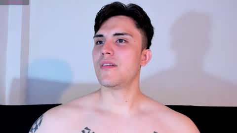 Snapshot of jasonxd98 chatting on 11/11/25, 01:49 Jason online show from 11/11/25, 01:49