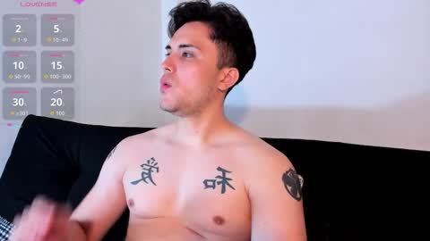 Snapshot of jasonxd98 chatting on 11/18/25, 01:15 Jason online show from 11/18/25, 01:15