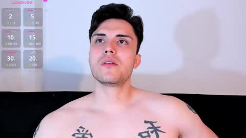 Snapshot of jasonxd98 chatting on 11/19/25, 01:38 Jason online show from 11/19/25, 01:38