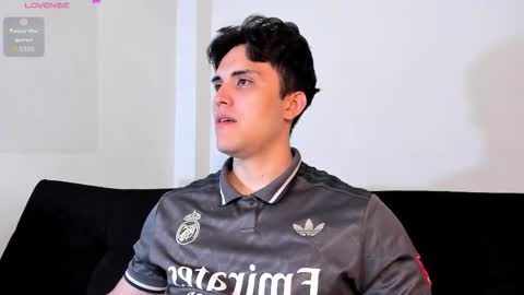 Snapshot of jasonxd98 chatting on 12/05/25, 01:14 Jason online show from 12/05/25, 01:14