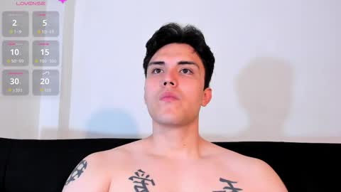 Snapshot of jasonxd98 chatting on 12/05/25, 02:03 Jason online show from 12/05/25, 02:03