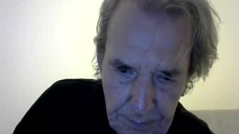 Snapshot of jaspal55 chatting on 09/28/25, 12:32 jaspal55 online show from 09/28/25, 12:32