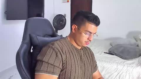 JBrooksXx online show from 01/09/25, 12:25