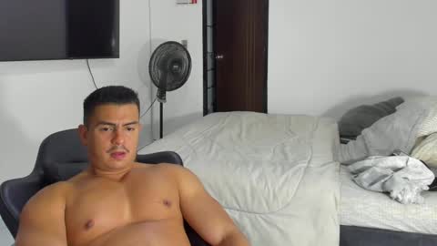 JBrooksXx online show from 01/16/25, 11:59