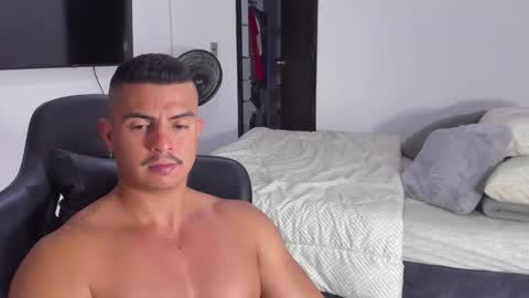 JBrooksXx online show from 01/26/25, 03:48