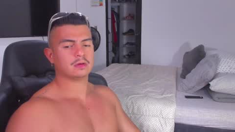JBrooksXx online show from 01/26/25, 08:45
