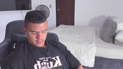 JBrooksXx online show from 01/31/25, 03:20
