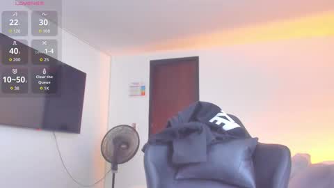 Snapshot of jasperbrooksx chatting on 10/07/25, 07:11 JBrooksXx online show from 10/07/25, 07:11