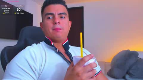 Snapshot of jasperbrooksx chatting on 10/09/25, 02:42 JBrooksXx online show from 10/09/25, 02:42