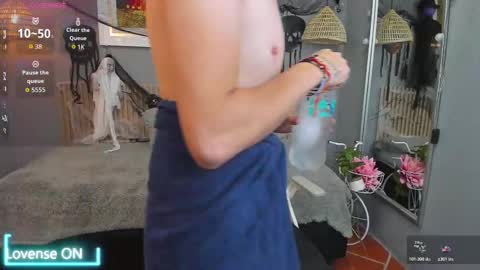 Snapshot of jasperjohnson chatting on 10/28/25, 03:10 jasperjohnson online show from 10/28/25, 03:10