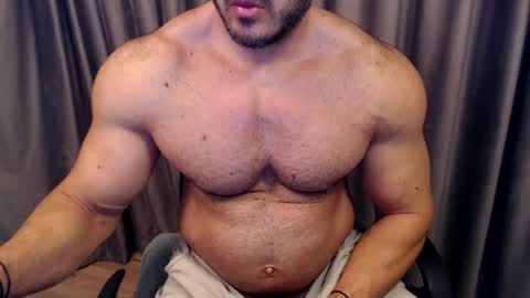 Snapshot of jasphermscl chatting on 10/23/25, 02:11 JaspherMscl online show from 10/23/25, 02:11