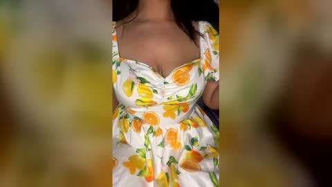 Jassmina  online show from 05/04/26, 09:22