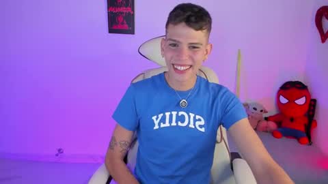 Snapshot of jasson___ chatting on 02/18/26, 07:54 jasson___ online show from 02/18/26, 07:54