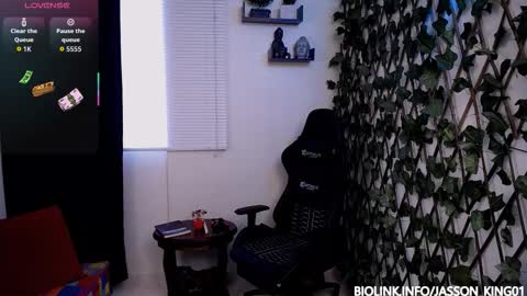 Snapshot of jasson_king01 chatting on 11/21/25, 11:31 JKing online show from 11/21/25, 11:31