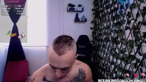 Snapshot of jasson_king01 chatting on 11/22/25, 01:54 JKing online show from 11/22/25, 01:54