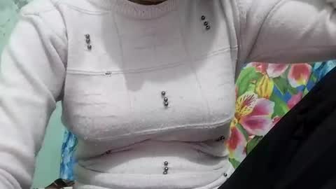 Snapshot of jasspreettt chatting on 12/05/24, 12:11 jasspreettt online show from 12/05/24, 12:11