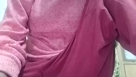 Snapshot of jasspreettt chatting on 03/05/25, 10:00 jasspreettt online show from 03/05/25, 10:00