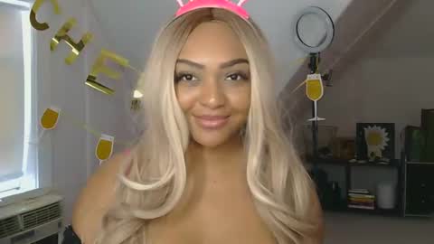Snapshot of jassynicole chatting on 12/31/24, 07:07 Jaslene Lovely online show from 12/31/24, 07:07