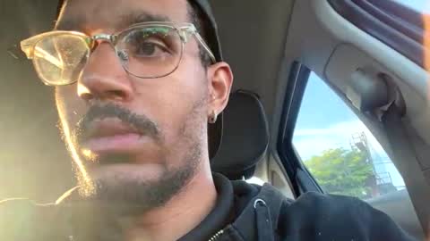 Snapshot of jav1eranisao chatting on 11/22/25, 09:47 Jorge online show from 11/22/25, 09:47