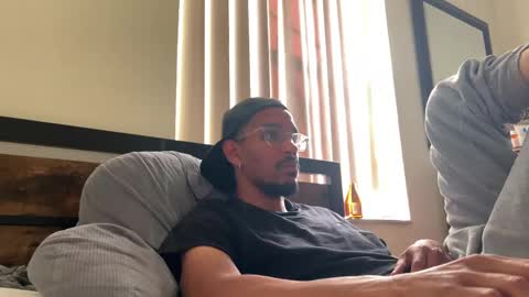 Snapshot of jav1eranisao chatting on 11/23/25, 08:52 Jorge online show from 11/23/25, 08:52