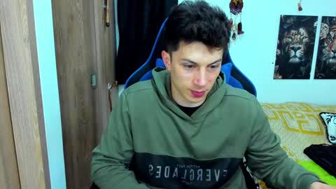 Javier online show from 01/05/25, 03:32