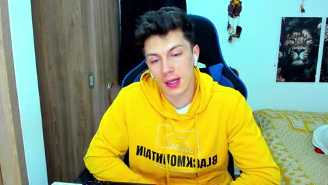 Javier online show from 01/10/25, 01:32