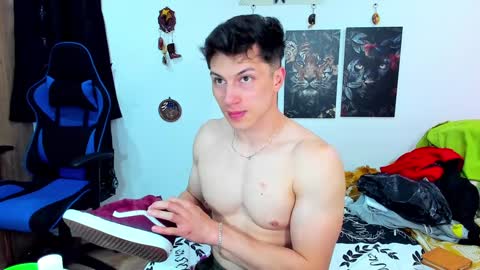 Javier online show from 01/28/25, 08:26