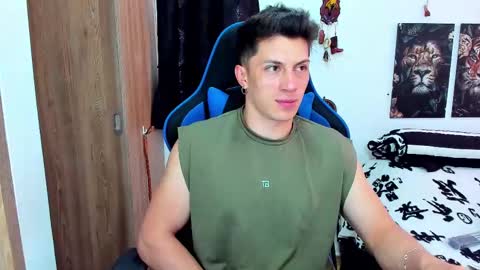 Javier online show from 02/11/25, 06:33