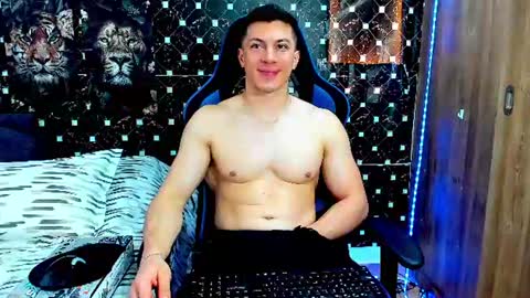 Javier online show from 07/18/26, 05:39