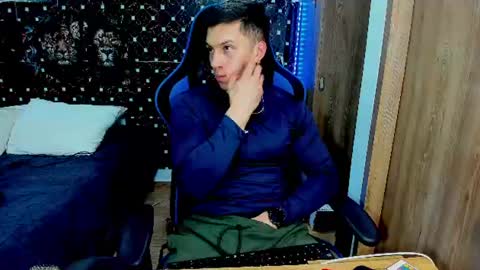 Javier online show from 07/27/26, 12:06