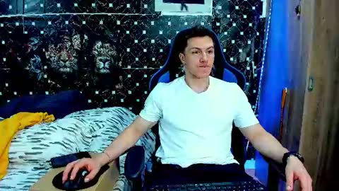 Javier online show from 07/30/26, 04:33