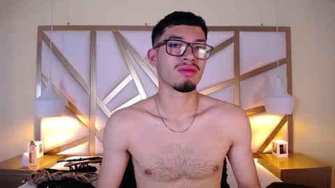 Snapshot of jaxon_carter chatting on 11/15/25, 09:21 jaxon_carter online show from 11/15/25, 09:21