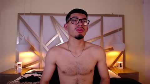 Snapshot of jaxon_carter chatting on 11/17/25, 08:36 jaxon_carter online show from 11/17/25, 08:36