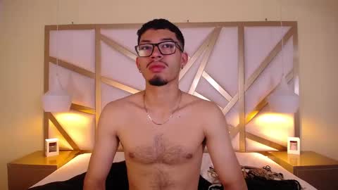 Snapshot of jaxon_carter chatting on 11/30/25, 08:35 jaxon_carter online show from 11/30/25, 08:35