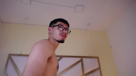 Snapshot of jaxon_carter chatting on 12/14/25, 01:11 jaxon_carter online show from 12/14/25, 01:11