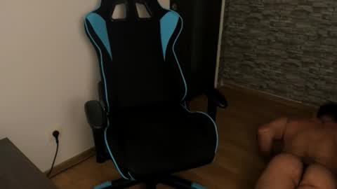 JaxonHunk online show from 10/12/25, 09:25