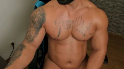 Snapshot of jaxonhunk chatting on 12/21/25, 10:17 JaxonHunk online show from 12/21/25, 10:17