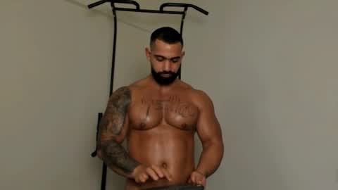 Snapshot of jaxonhunk chatting on 03/04/26, 01:22 JaxonHunk online show from 03/04/26, 01:22