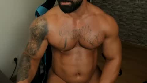 Snapshot of jaxonhunk chatting on 06/11/26, 12:32 JaxonHunk online show from 06/11/26, 12:32