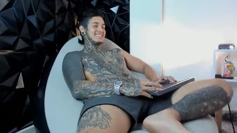 Michael online show from 03/10/25, 06:45