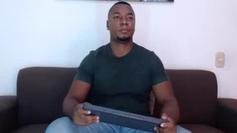 Snapshot of jay_smit chatting on 05/14/26, 06:15 jay smit online show from 05/14/26, 06:15