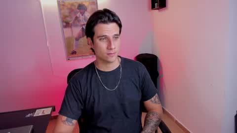Snapshot of jayalvarrez_ chatting on 11/04/25, 06:40 Jay Alvarrez online show from 11/04/25, 06:40