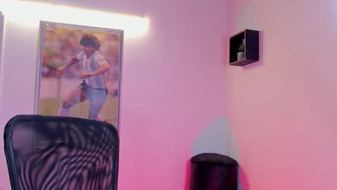 Snapshot of jayalvarrez_ chatting on 12/19/25, 06:37 Jay Alvarrez online show from 12/19/25, 06:37