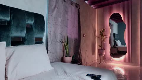 Snapshot of jaybrown_1 chatting on 12/01/25, 08:03 Jay online show from 12/01/25, 08:03