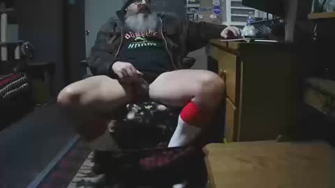 Snapshot of jaycanbefun chatting on 10/16/25, 02:51 Grand Zaddy or Jay its casual online show from 10/16/25, 02:51