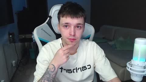 Jayce online show from 12/06/24, 01:33