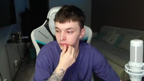 Jayce online show from 12/12/24, 02:15