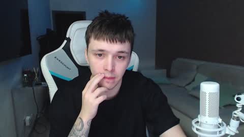 Jayce online show from 12/19/24, 08:13